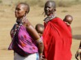 /album/fotogaleria/mujeres-masai-pasean-hijos-kenia-1-jpg/